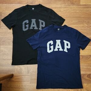 GAP Mens Logo Tees Size Small Black And Navy